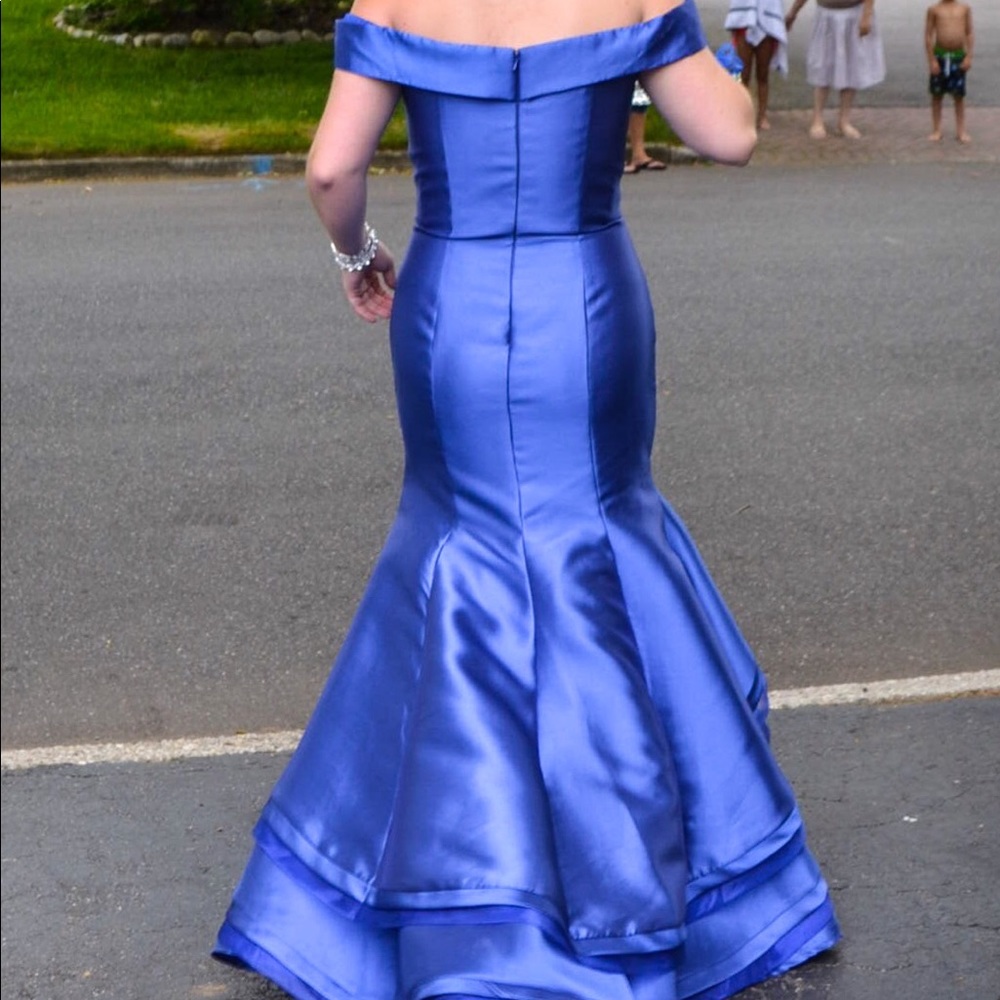 PROM DRESS!!! - Picture 3 of 3